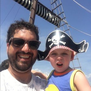 Meet your Posher, Nicholas